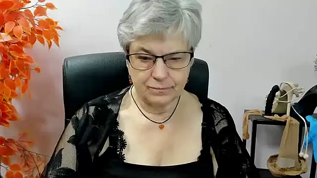 IrisDream online show from September 25, 6:34 am