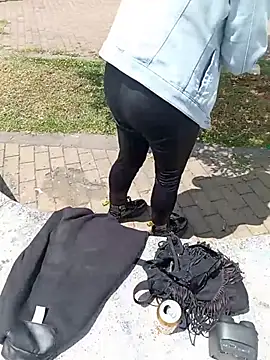 sophie banger online show from March 6, 6:36 pm