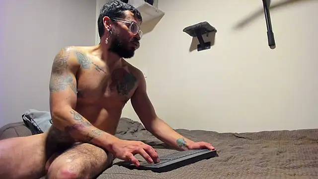 leondevereda online show from October 21, 1:09 am