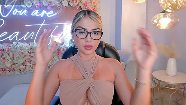 ChloePreston  online show from February 19, 12:43 am