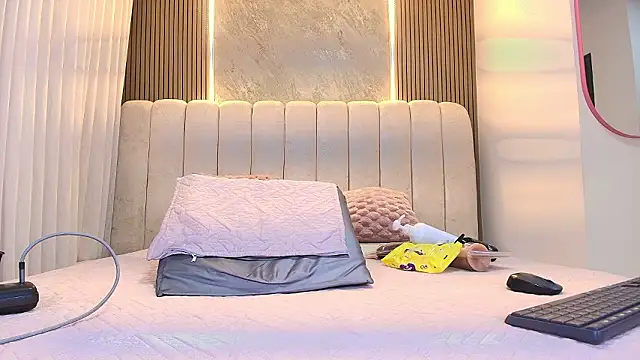 kata hazel online show from March 9, 7:17 pm