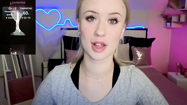 SashaBrooks online show from February 8, 4:11 pm