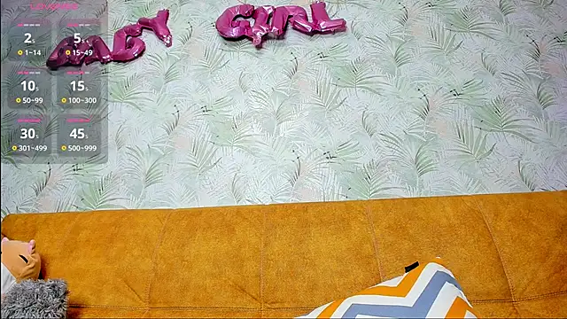 LuxieDelight online show from September 29, 3:50 pm