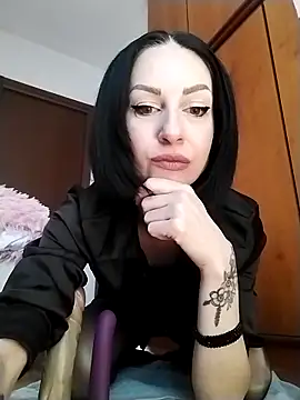 dahlia 82 online show from March 9, 9:12 am