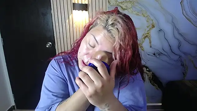 Bruja  Scarlata online show from October 23, 11:16 am