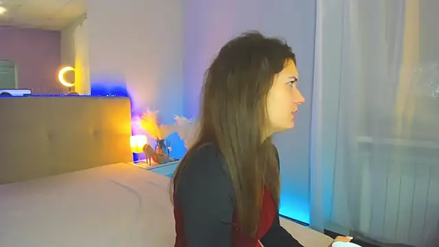 Laura Leee online show from November 22, 6:27 am