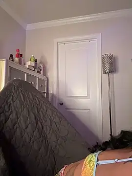 butterflybootyy online show from April 6, 7:42 am