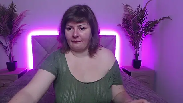 ZannaDreil online show from September 18, 11:53 am