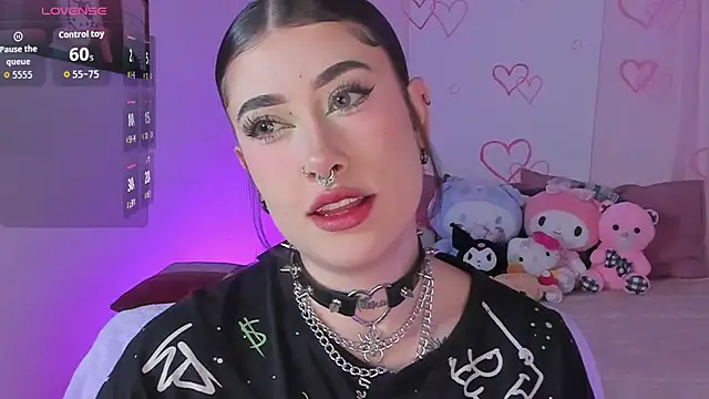 melody suarez online show from November 22, 10:56 pm