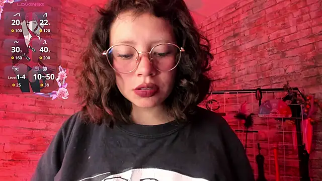 Snapshot of Cherry_xoxx chatting on October 3, 11:26 am Cherry xoxx online show from October 3, 11:26 am