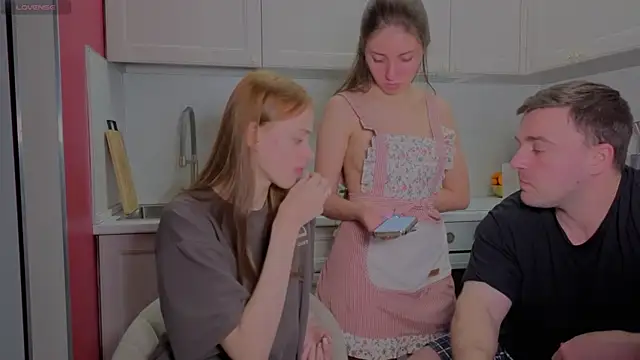 fcjuicy pussy online show from December 14, 1:06 pm