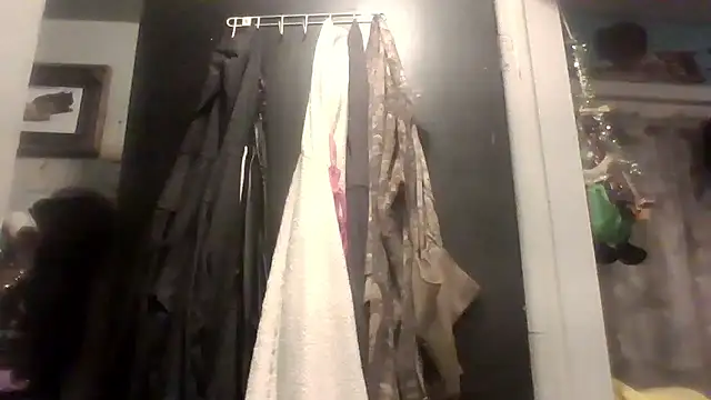 lilbishmiss online show from February 28, 9:41 am