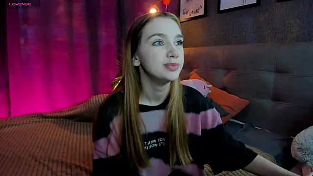 Lesi Moonie01 online show from November 3, 9:13 am