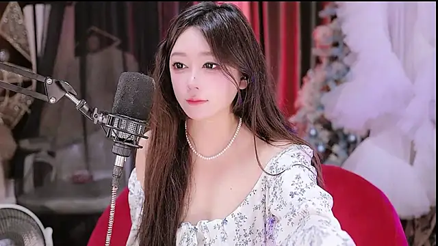 Missy Nana21 online show from April 10, 4:02 pm