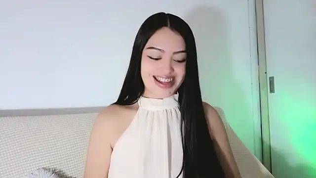 Melanie-Roberts online show from July 5, 12:39 am