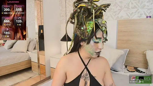 Megansttein  online show from October 30, 9:05 pm