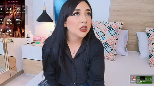 Megansttein  online show from September 19, 7:46 pm