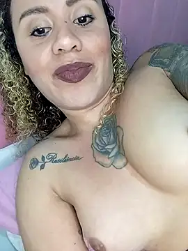 carolfetiche online show from December 19, 6:27 am