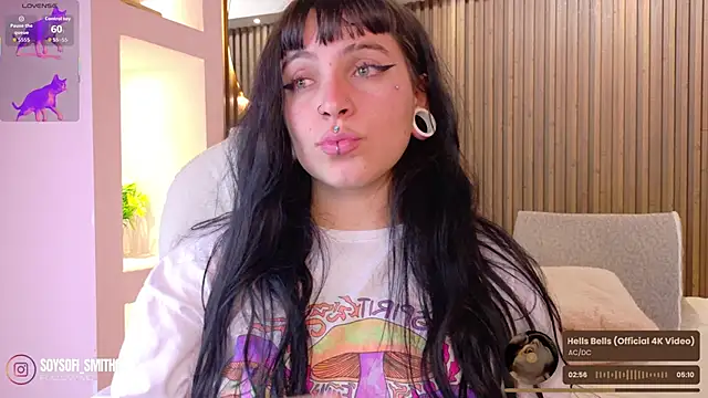 Lucy Smith2 online show from December 22, 3:53 am