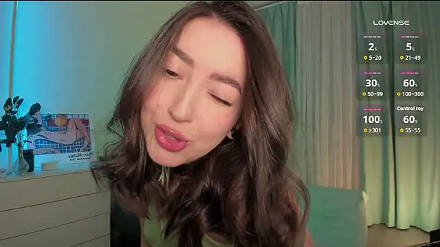 Oh My Dianee online show from December 3, 8:06 am