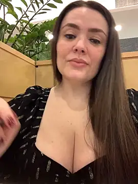 Snapshot of Sophie_Eaton chatting on September 18, 7:01 pm Sophie Eaton online show from September 18, 7:01 pm