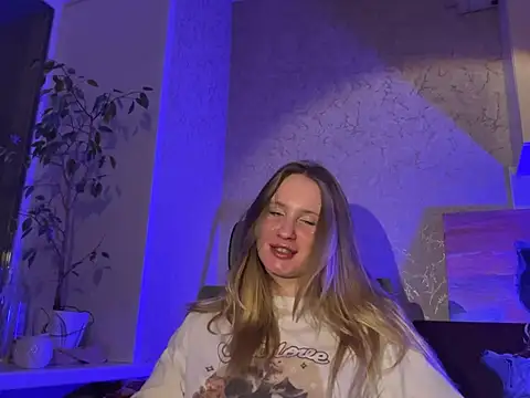 saint cat25 online show from March 25, 9:28 pm