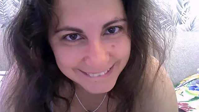 Snapshot of ShelaDiass chatting on October 5, 3:33 am ShelaDiass online show from October 5, 3:33 am