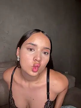 MollySanders    online show from September 23, 11:25 pm