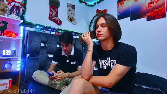 Alex and Fabian online show from December 19, 5:10 am