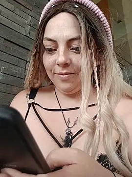 madelaine- online show from November 13, 7:57 pm