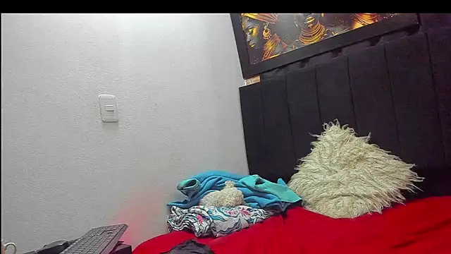 Evaaross 2345 online show from September 12, 11:50 am