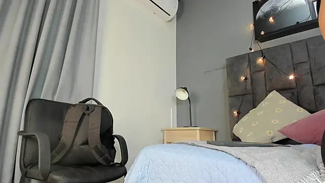 DulceAurora   online show from November 18, 2:34 am