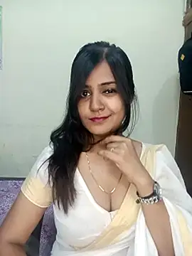 Miss-Riyasingh online show from May 3, 1:58 pm
