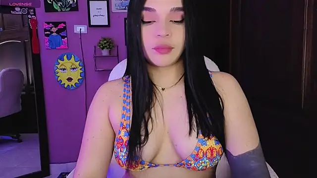 Snapshot of Veronica_111 chatting on October 12, 6:38 am Veronica 111 online show from October 12, 6:38 am
