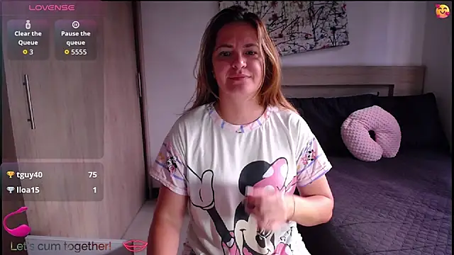 ParisW online show from November 6, 12:22 pm