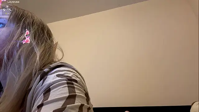 ZaraCreedon online show from January 13, 6:56 pm