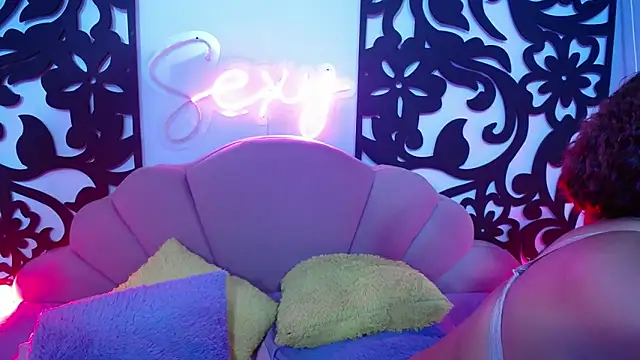 horny babyss online show from October 25, 3:47 am