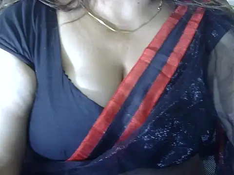 Snapshot of bhabhi_jaan11 chatting on September 9, 3:45 pm bhabhi jaan11 online show from September 9, 3:45 pm