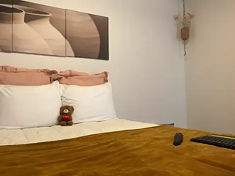 NadiaBanks online show from February 3, 9:29 pm