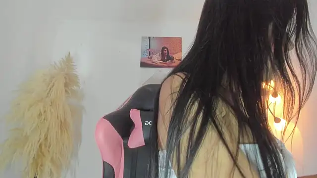 kattadoll online show from March 3, 9:32 pm