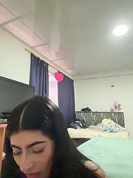 miakhalifaaa  online show from November 17, 10:32 pm