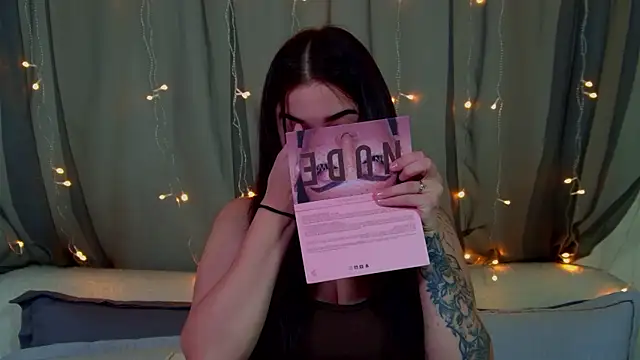 ChristinaMilton online show from November 15, 6:42 pm