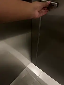 thiagowes online show from April 23, 4:09 pm