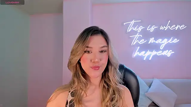 RebeccaHudson online show from September 21, 11:20 am