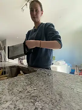 M1ssyk1ssy online show from April 4, 9:57 pm