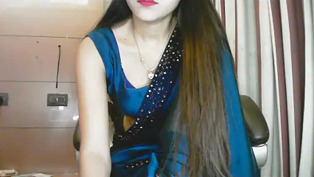 collage hoty online show from November 21, 8:55 pm