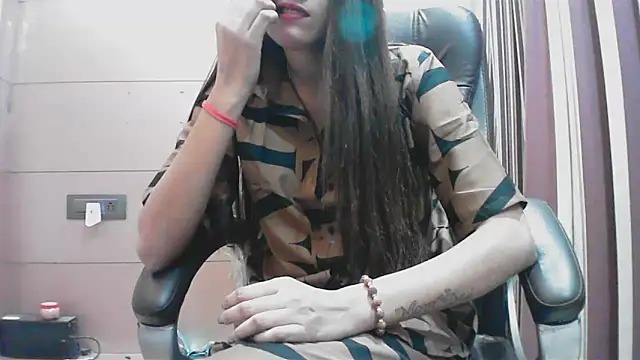 collage hoty online show from October 10, 6:02 pm