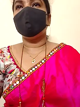 Snapshot of gaurika18 chatting on October 6, 1:06 pm gaurika18 online show from October 6, 1:06 pm