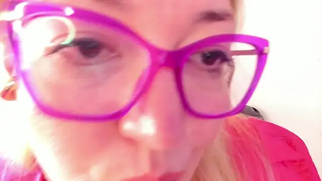 Snapshot of Naty_Mature_ chatting on October 15, 9:45 am Naty Mature online show from October 15, 9:45 am