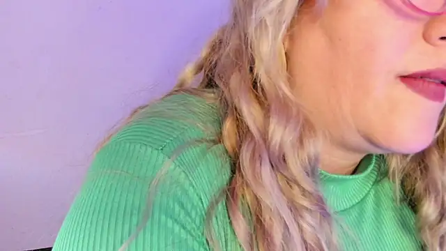 Naty Mature  online show from November 10, 4:46 pm